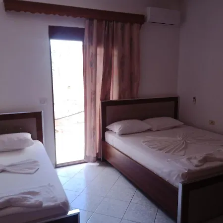 Villa Marilenas Πανσιόν Εξαμίλιο